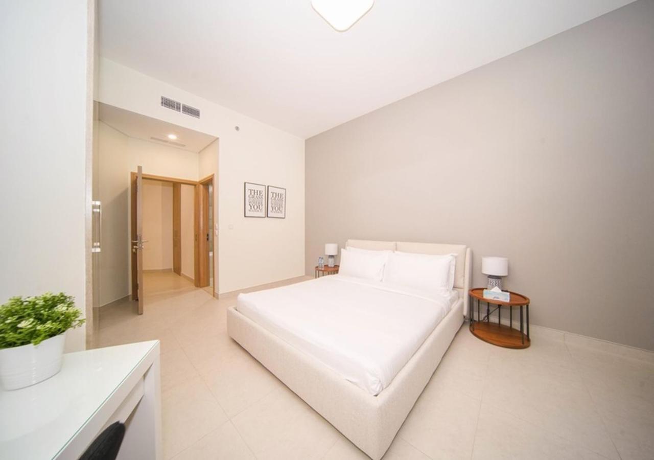 Elegant 2Br View With Rooftop Pool The Bay Dubaï Extérieur photo